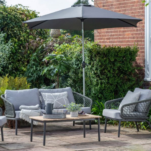 Garden Furniture In Delhi